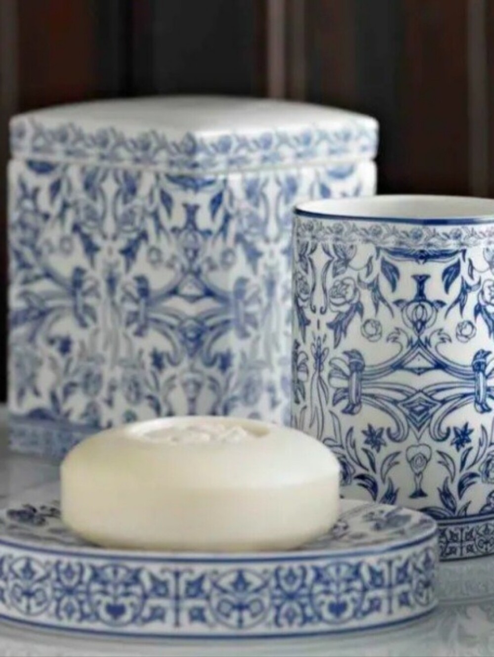 Rare Kassatex New York Orsay Blue Porcelain Bath Accessories Collection READ 1ST